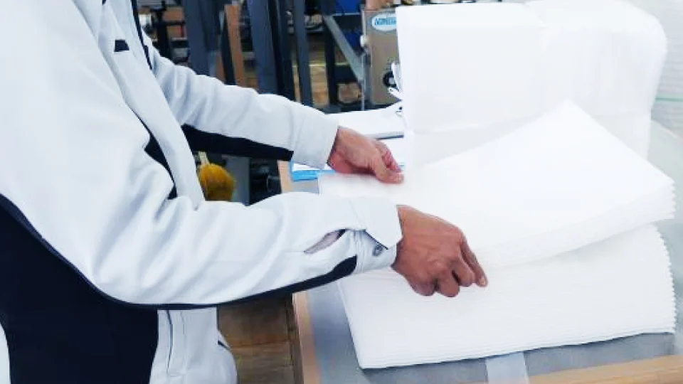 軽量物の検査・包装作業